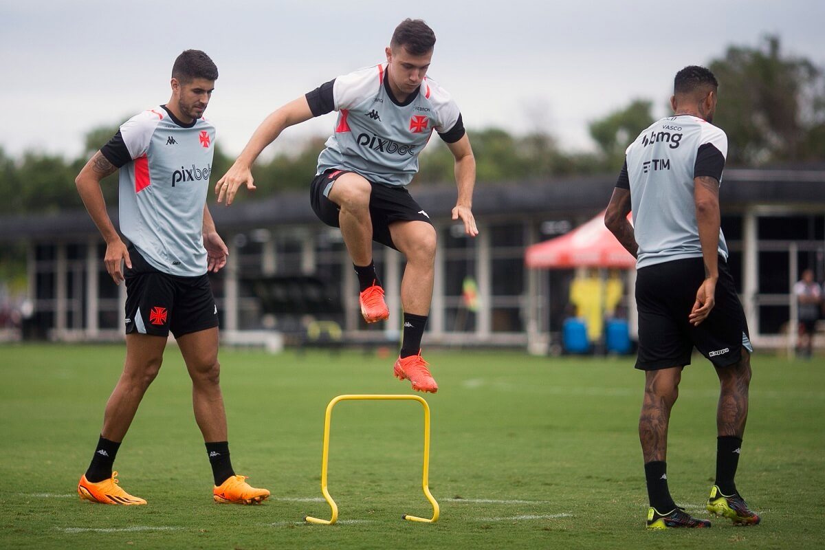 Vasco Segue Devendo Ao Corinthians Pela Compra De Lucas Piton Meuvasco