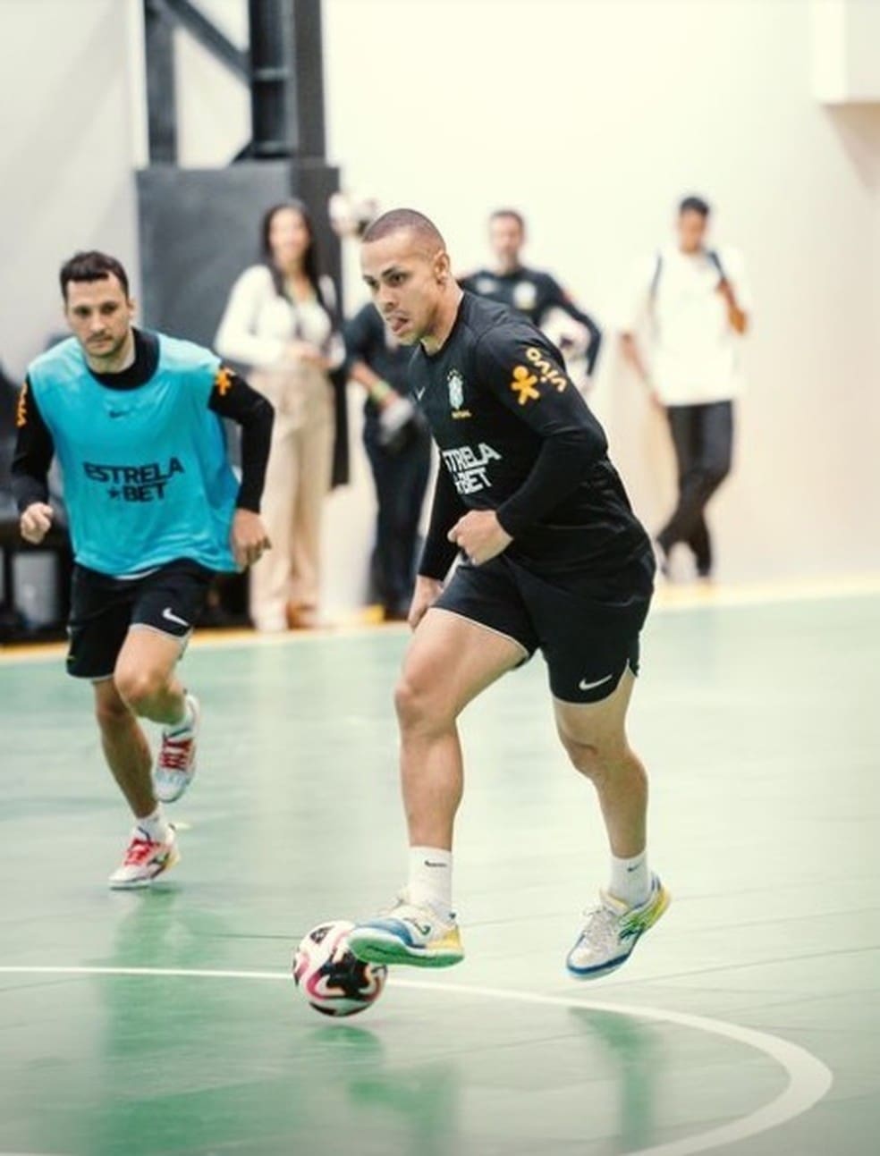 Ferrão, da seleção brasileira de futsal — Foto: Divulgação: Instituto Philippe Coutinho