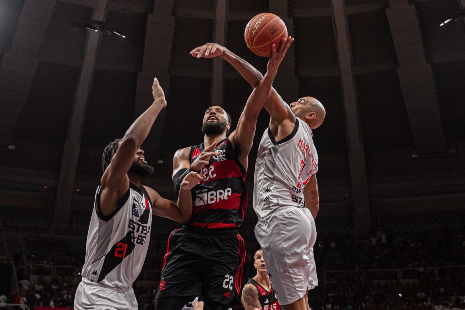 R10 Score Vasco da Gama e Flamengo abrem o NBB CAIXA 2024/25. Foto: Paula Reis