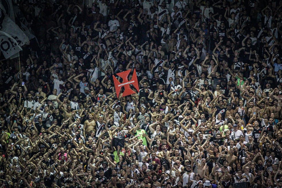 Torcida do Vasco em São Januário — Foto: Matheus Lima/Vasco