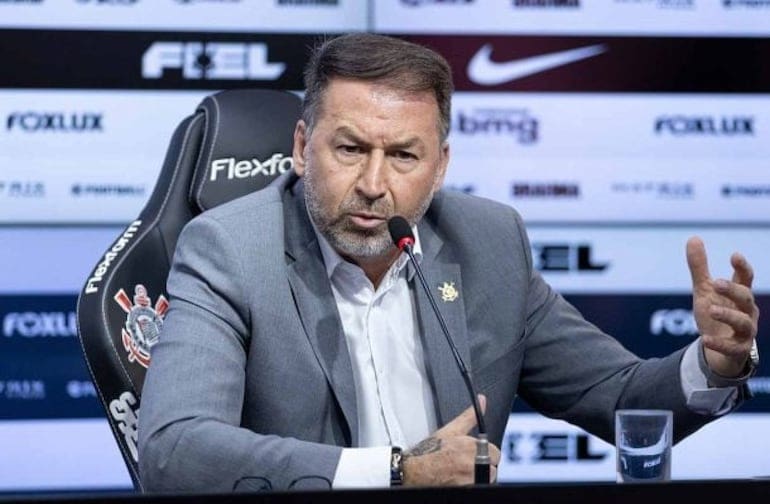 Augusto Melo já avisou a conselheiros. Há a possibilidade de o Corinthians não entrar em campo na semifinal decisiva contra o Flamengo - Foto: Rodrigo Coca/Corinthians