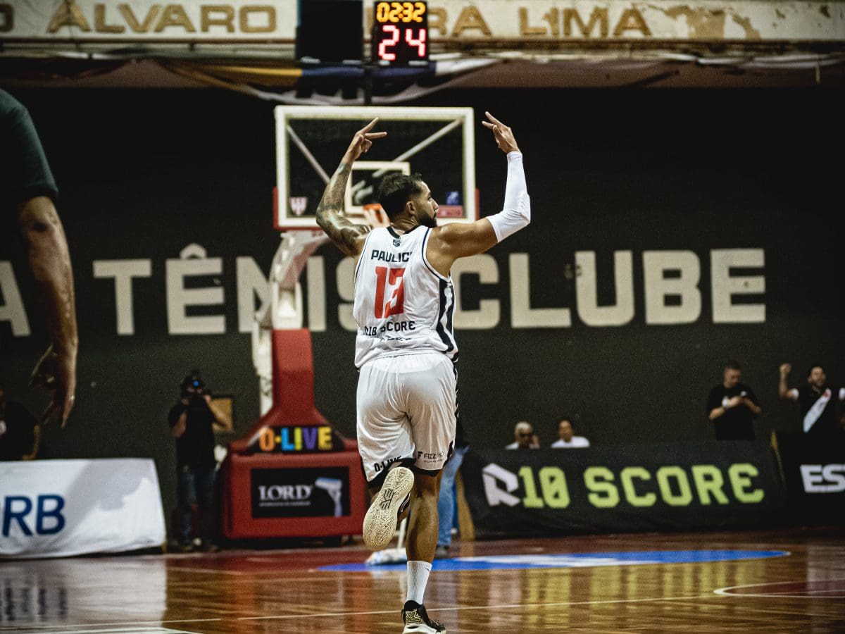 Paulichi admite desempenho ruim, mas sem preocupação por derrota na estreia do NBB CAIXA 2024/25. Foto: Maurício Almeida/R10 Score Vasco da Gama