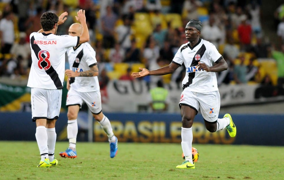 Jomar marcou seu único gol pelo Vasco em clássico contra o Botafogo, em 2013 — Foto: André Durão/ge