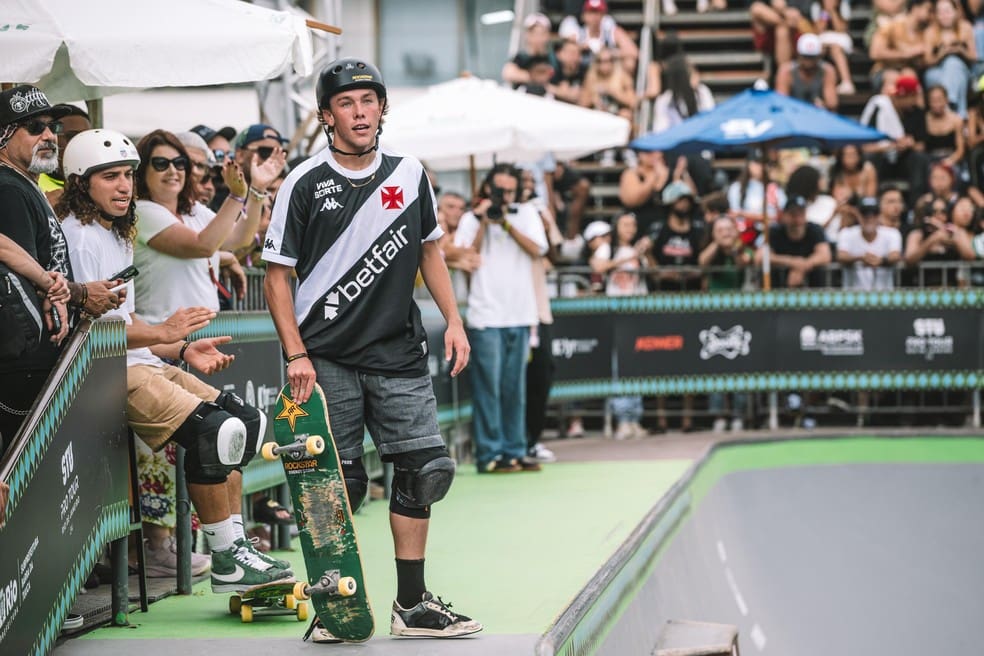 Keegan Palmer com a camisa do Vasco no STU Pro Tour Rio — Foto: Pablo Vaz / STU