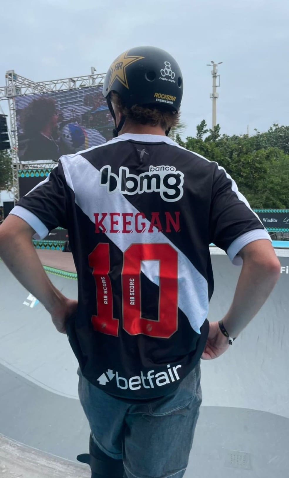 Keegan Palmer com camisa personalizada do Vasco — Foto: Reprodução/Instagram