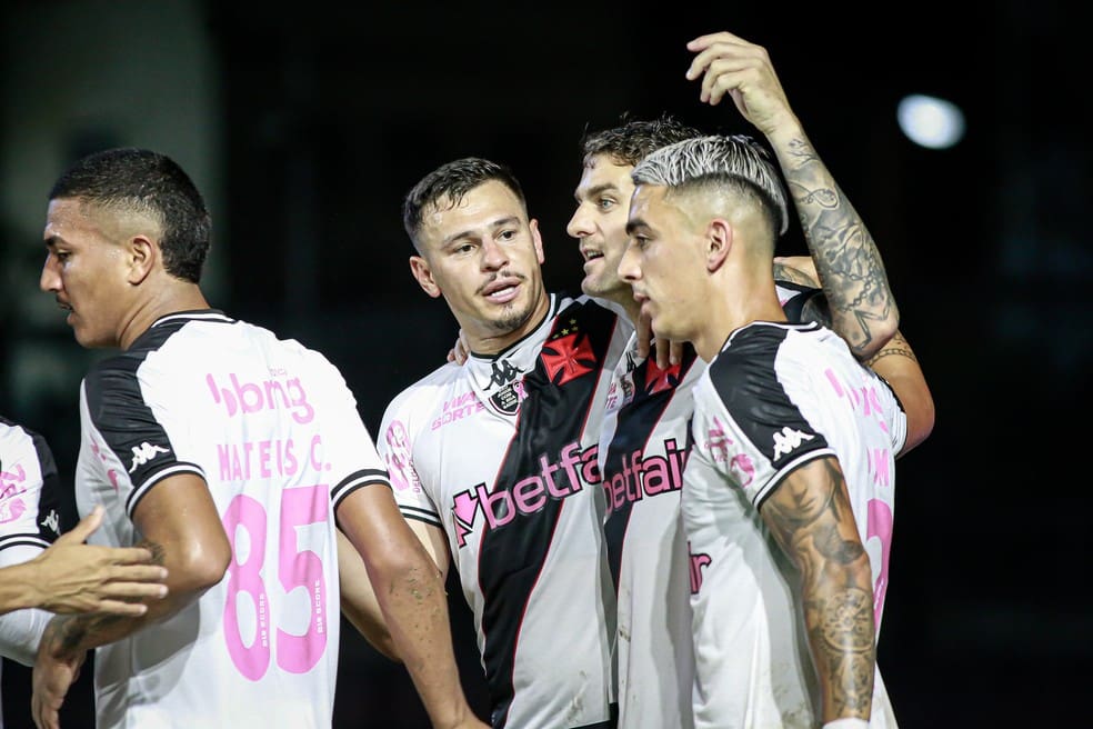 Jogadores do Vasco comemoram gol contra o Cuiabá — Foto: Matheus Lima/Vasco