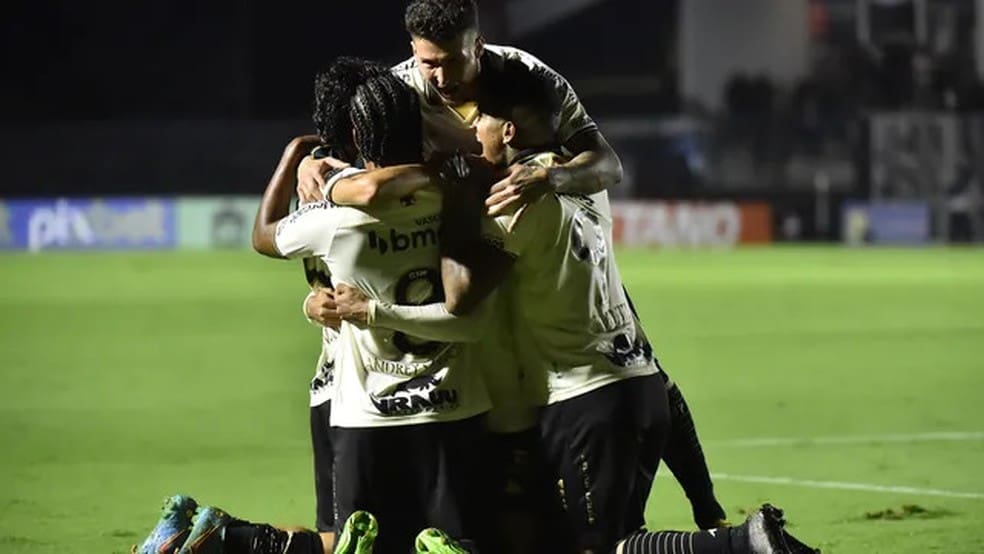 Estreia da terceira camisa do Vasco em 2022 — Foto: André Durão