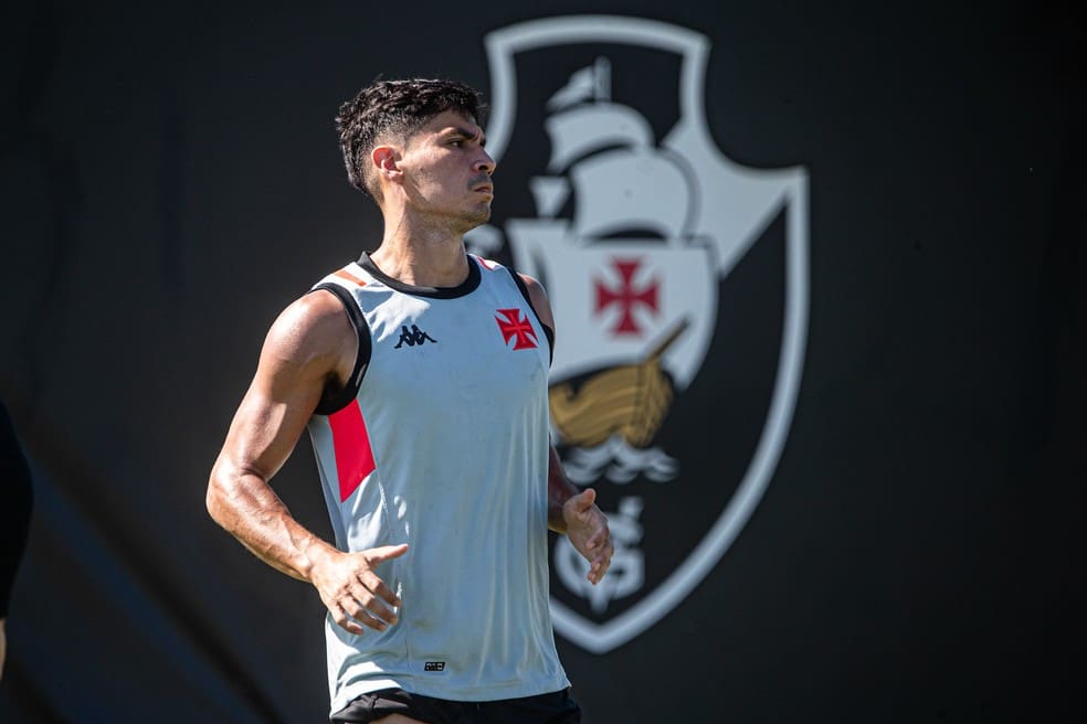 Galdames em ação no treino do Vasco — Foto: Leandro Amorim/Vasco