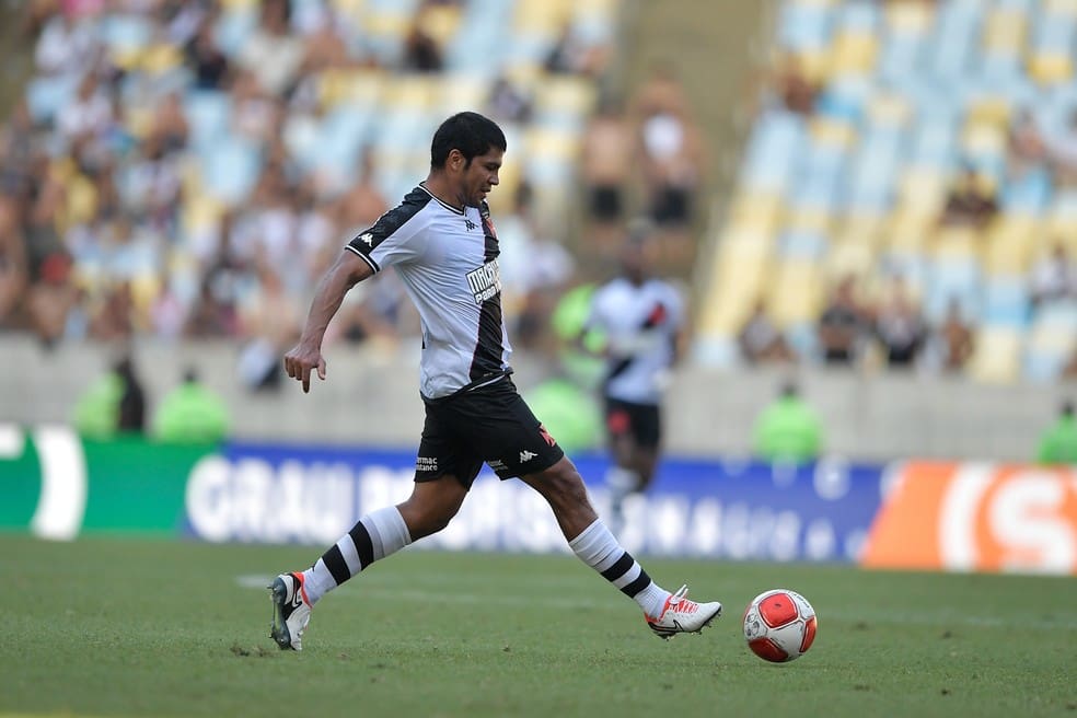 Rojas em ação pelo Vasco — Foto: Thiago Ribeiro/AGIF