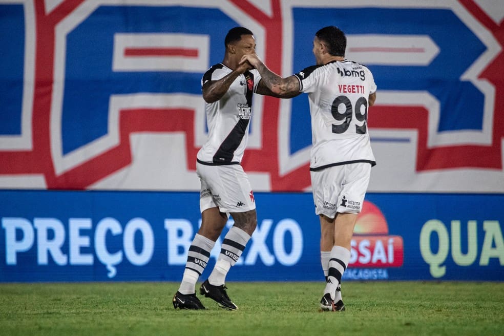 David e Vegetti, atacantes do Vasco — Foto: Leandro Amorim/Vasco