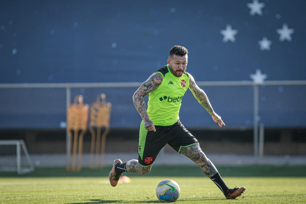 Rossi em treino do Vasco — Foto: Matheus Lima/Vasco