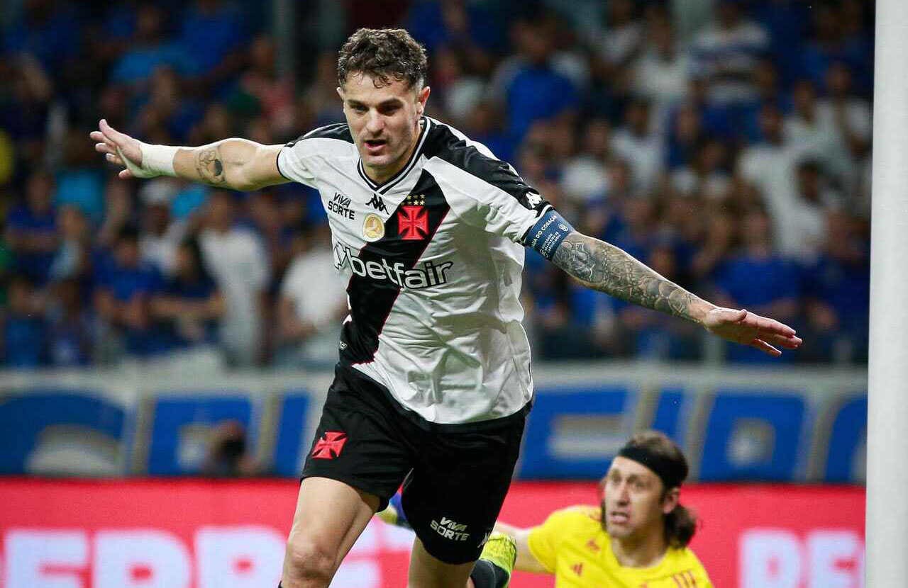 Vegetti comemora gol do Vasco contra o Cruzeiro; seu último no Brasileirão - Foto: Matheus Lima / Vasco Da Gama