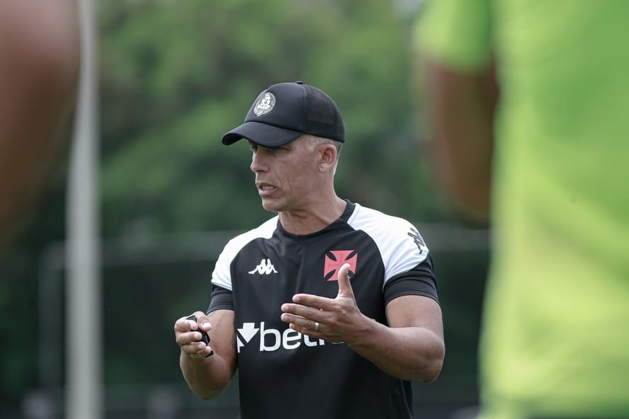 Felipe fará sua estreia comandando o Vasco — Foto: Matheus Lima/Vasco