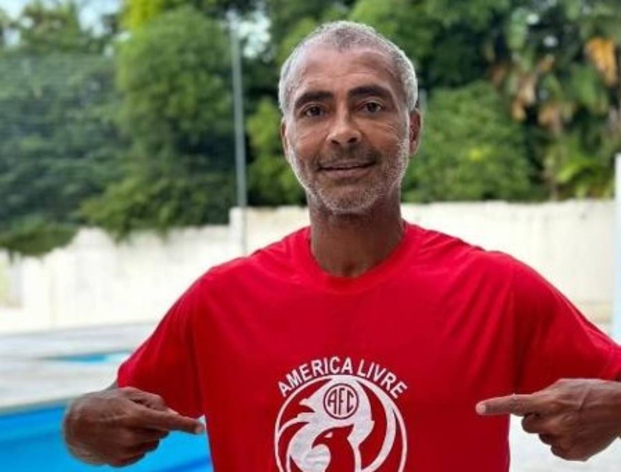 Romário se lança como candidato à presidência do America RJ MeuVasco