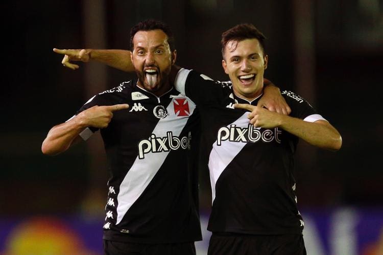 Nenê e Lucas Piton, no Vasco - Imagem: Daniel Ramalho / Vasco