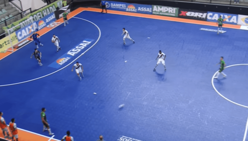Foto da partida entre América-MG e Vasco, válida pelo Brasileiro de Futsal