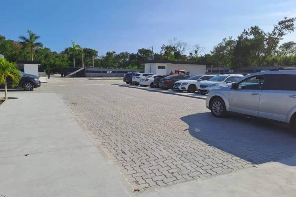 Estacionamento do CT Moacyr Barbosa